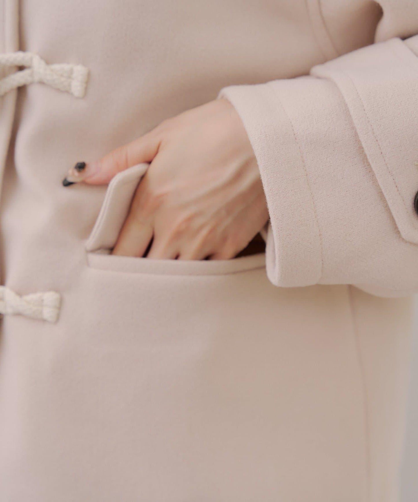 【RMAF】帶毛絨裝飾牛角扣大衣