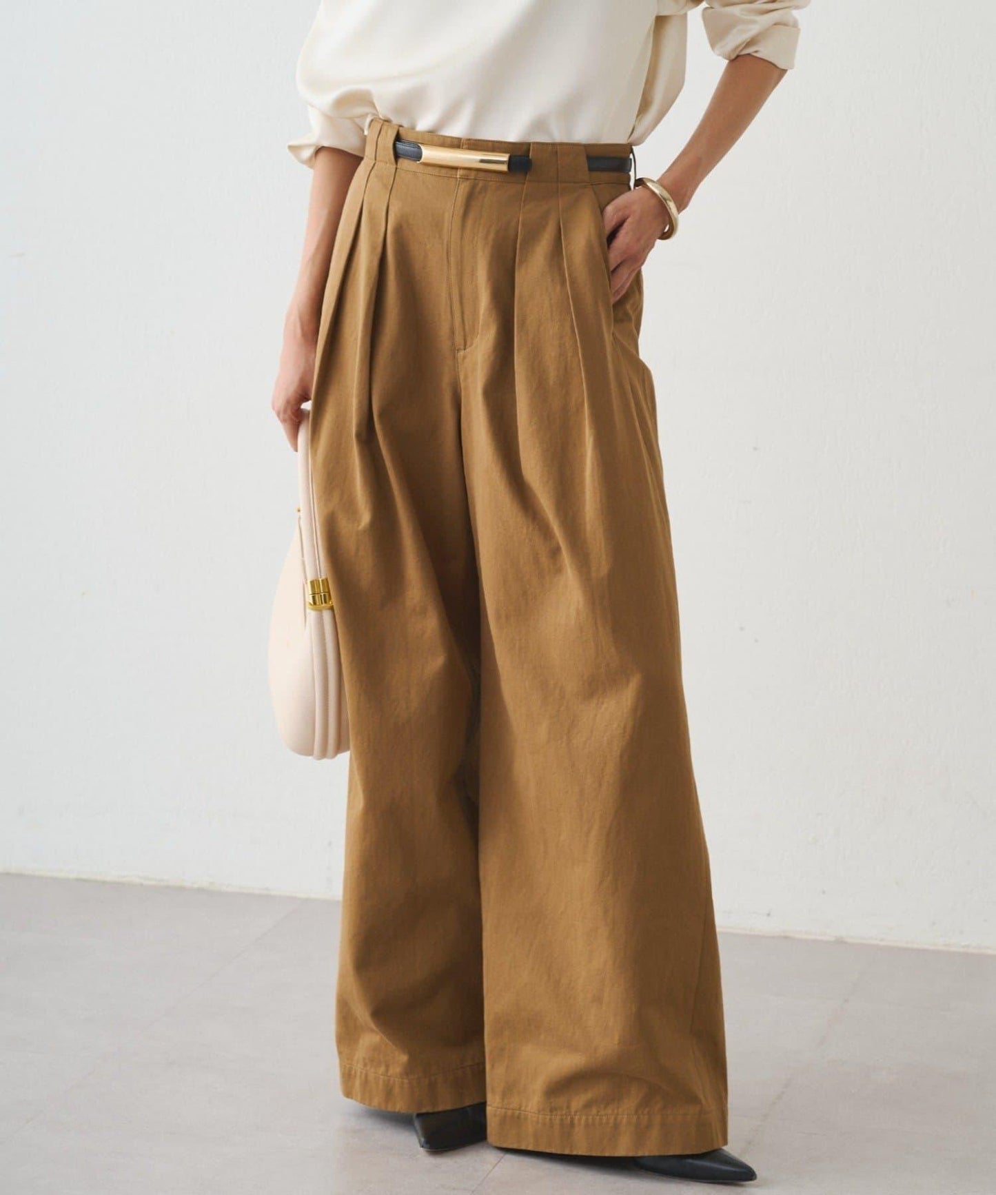 休閒腰帶褶皺長褲