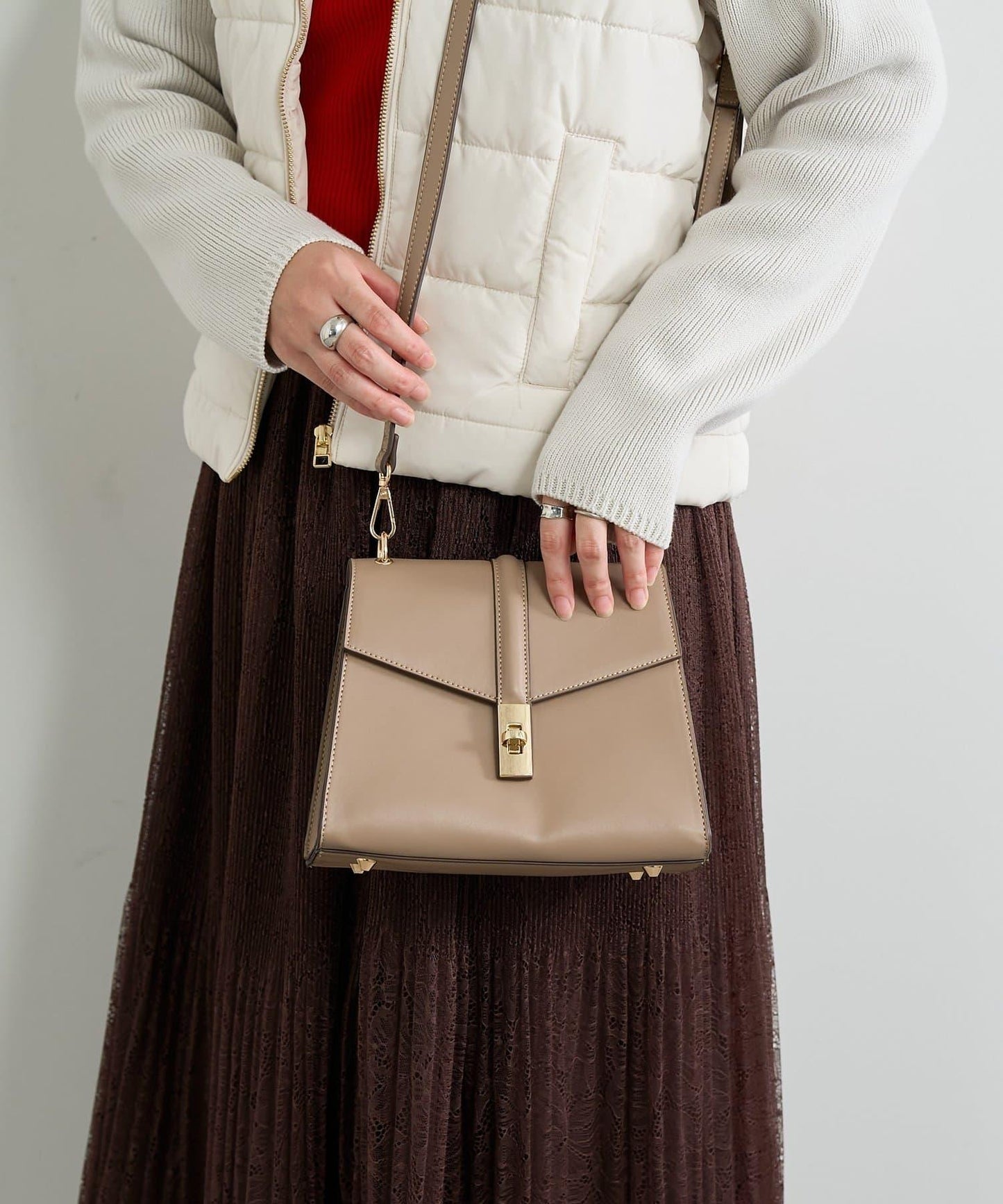 扭扣金屬單手柄波士頓包