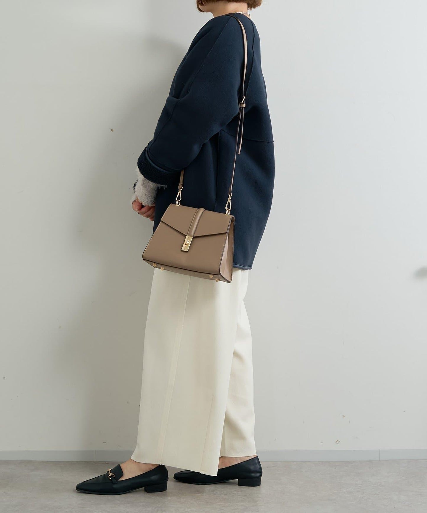 扭扣金屬單手柄波士頓包