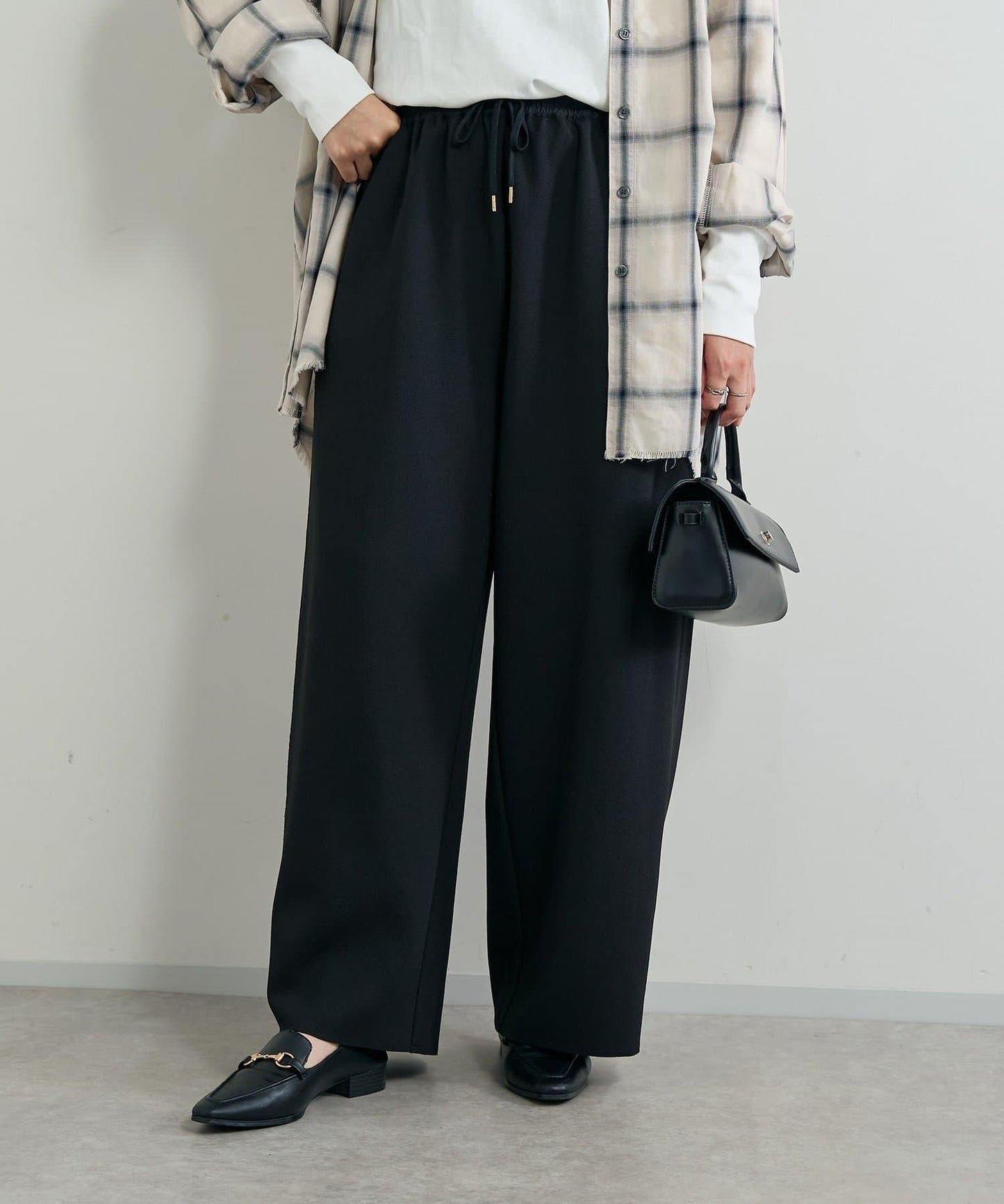 《オンオフ選ばず活躍》桑蠶絲雪紡弧形裁剪長褲