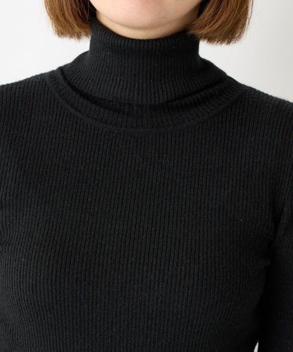 日常百搭羅紋高領衫