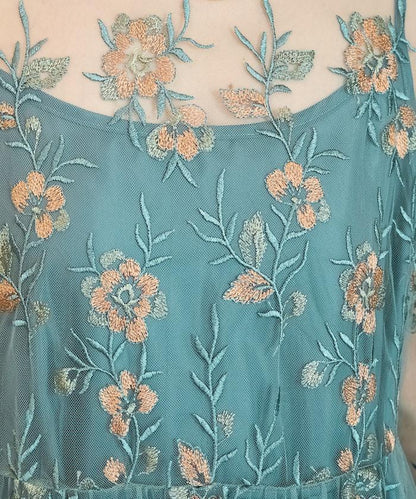 蕾絲刺繡花卉圖案連衣裙禮服