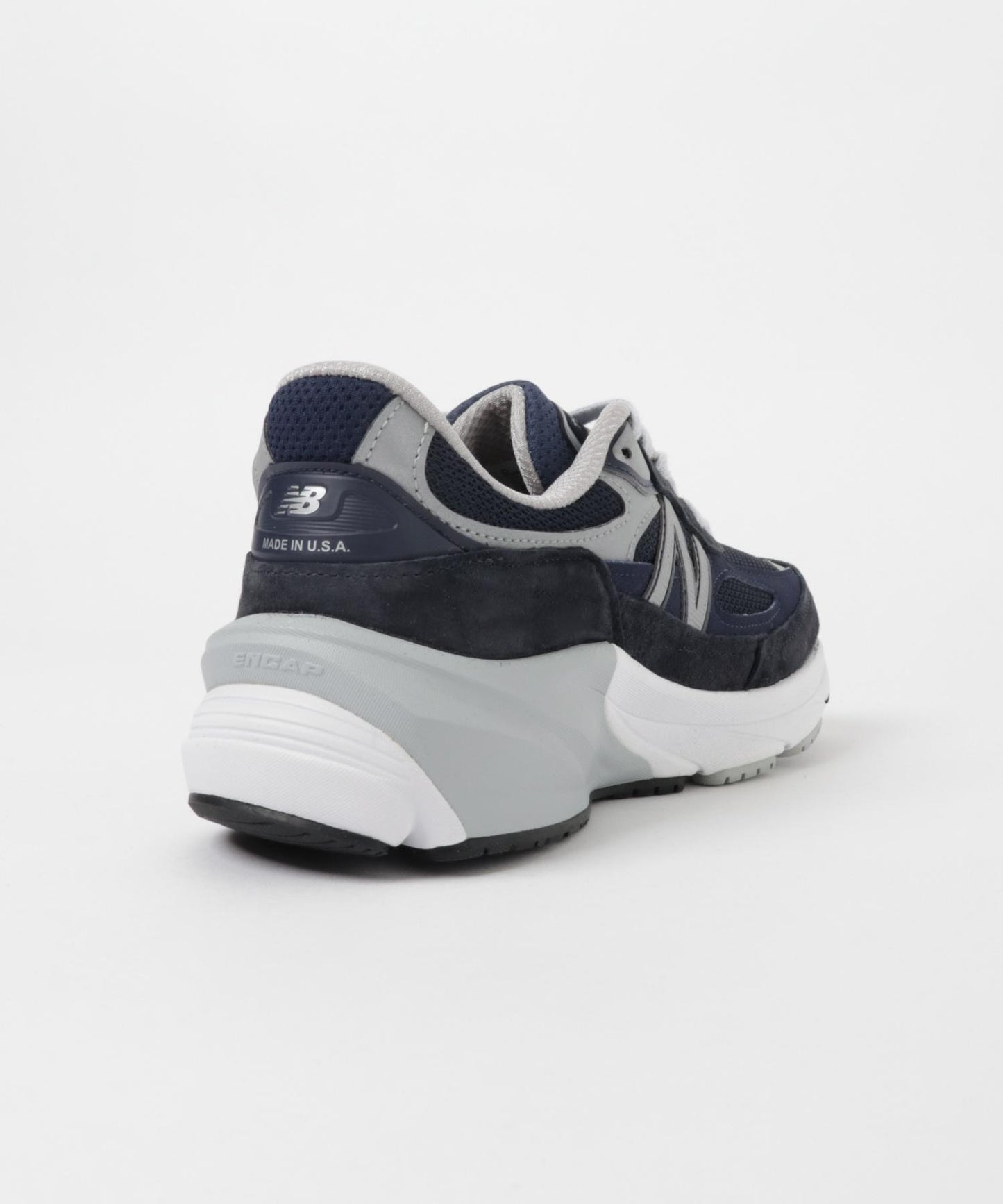 NEW BALANCE W990NV6
