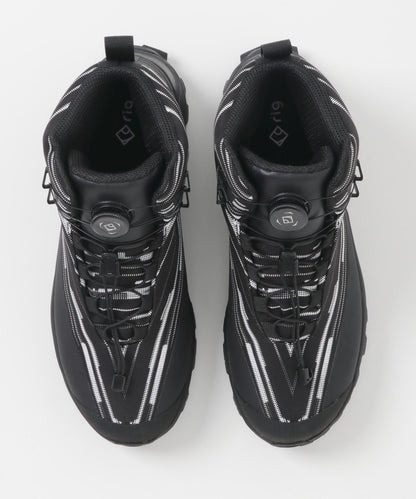 WHITE MOUNTAINEERING tembea