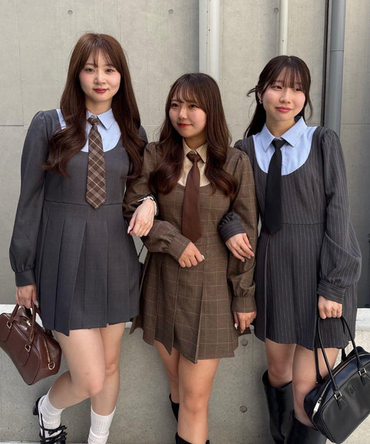 非常適合應援活動!帶領帶拼接連衣裙