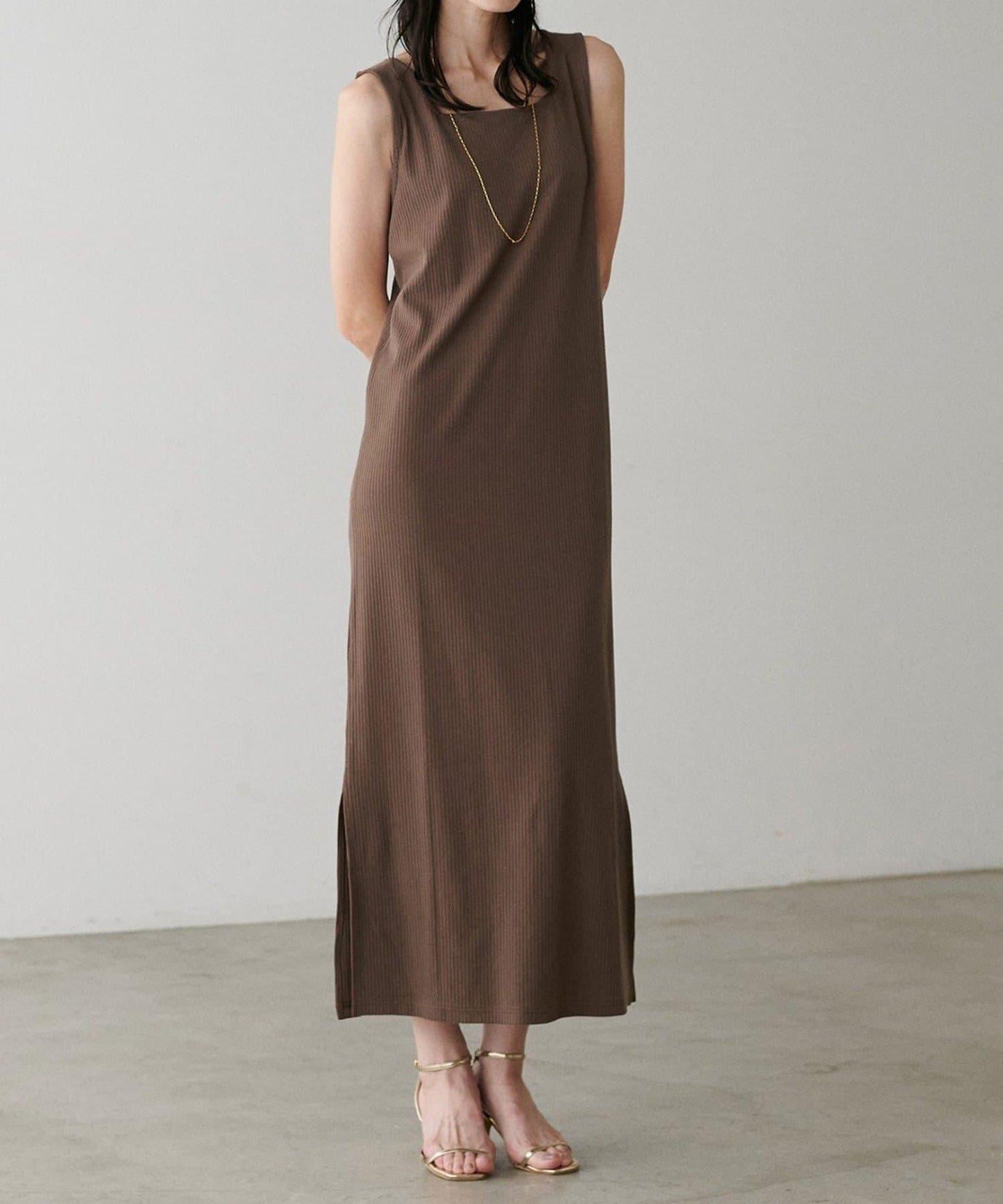 【LARUTA】前後兩穿寬鬆開叉連衣裙