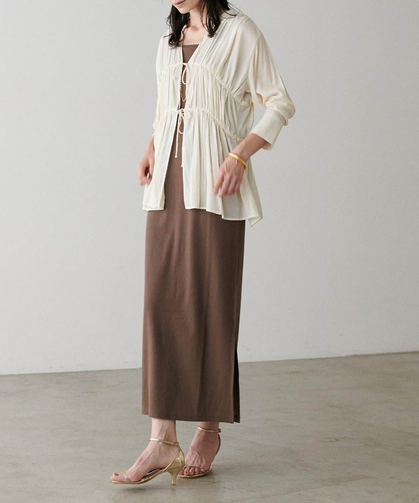 【LARUTA】前後兩穿寬鬆開叉連衣裙