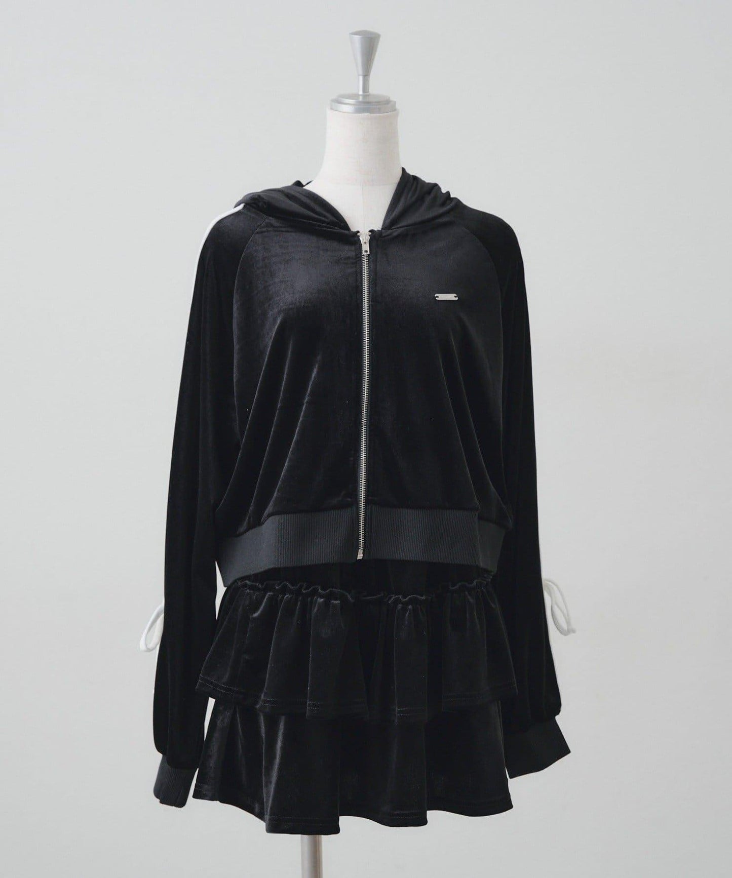 【RMAF】【套裝】袖部蝴蝶結天鵝絨連帽衛衣 & 百褶迷你裙