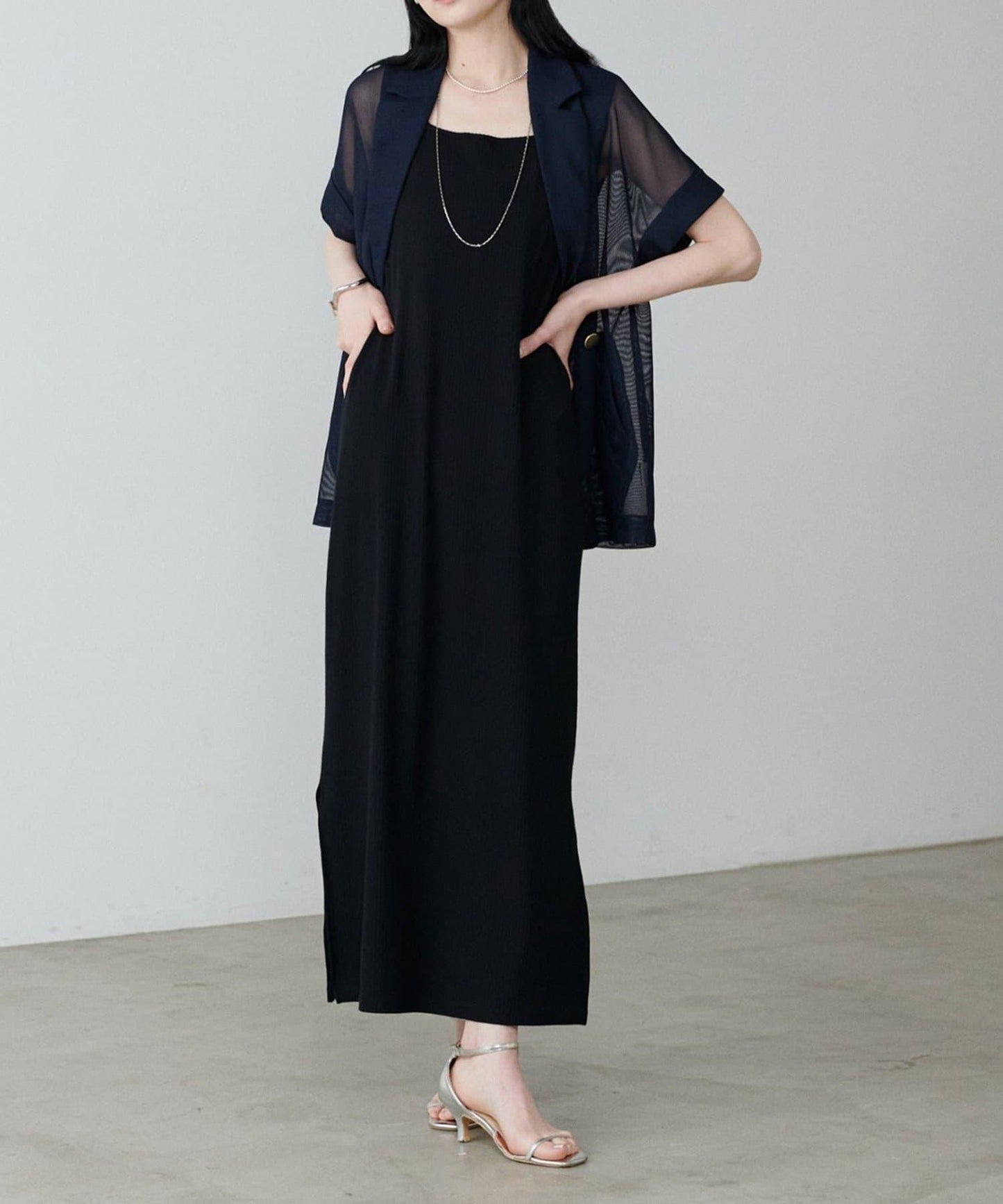 【LARUTA】前後兩穿寬鬆開叉連衣裙