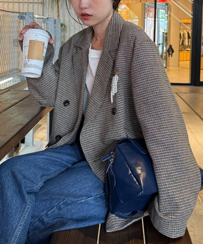 珍珠胸針裝飾格紋西裝外套