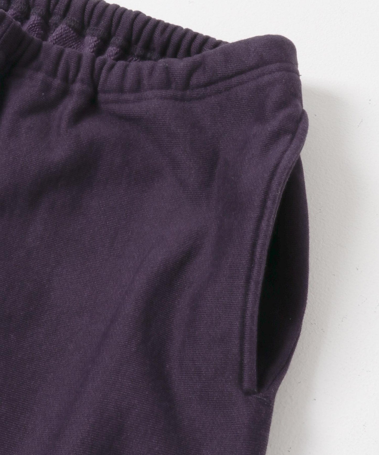 blurhmsROOTSTOCK 軟硬質感衛褲