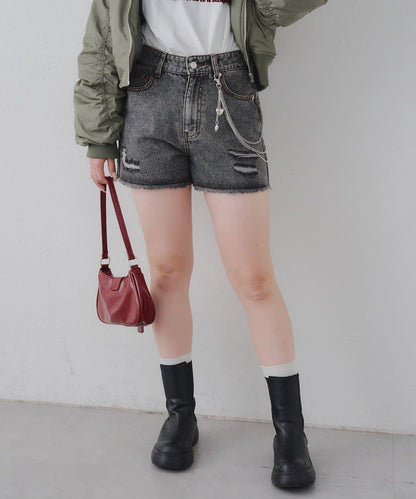 帶愛心鏈裝飾短褲