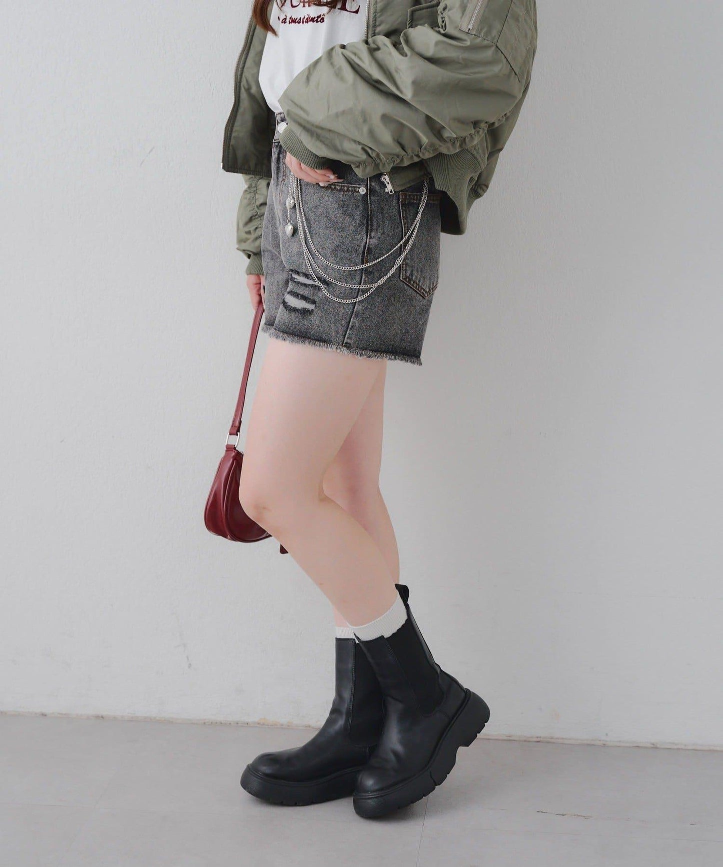 帶愛心鏈裝飾短褲