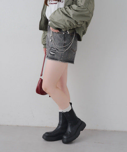 帶愛心鏈裝飾短褲