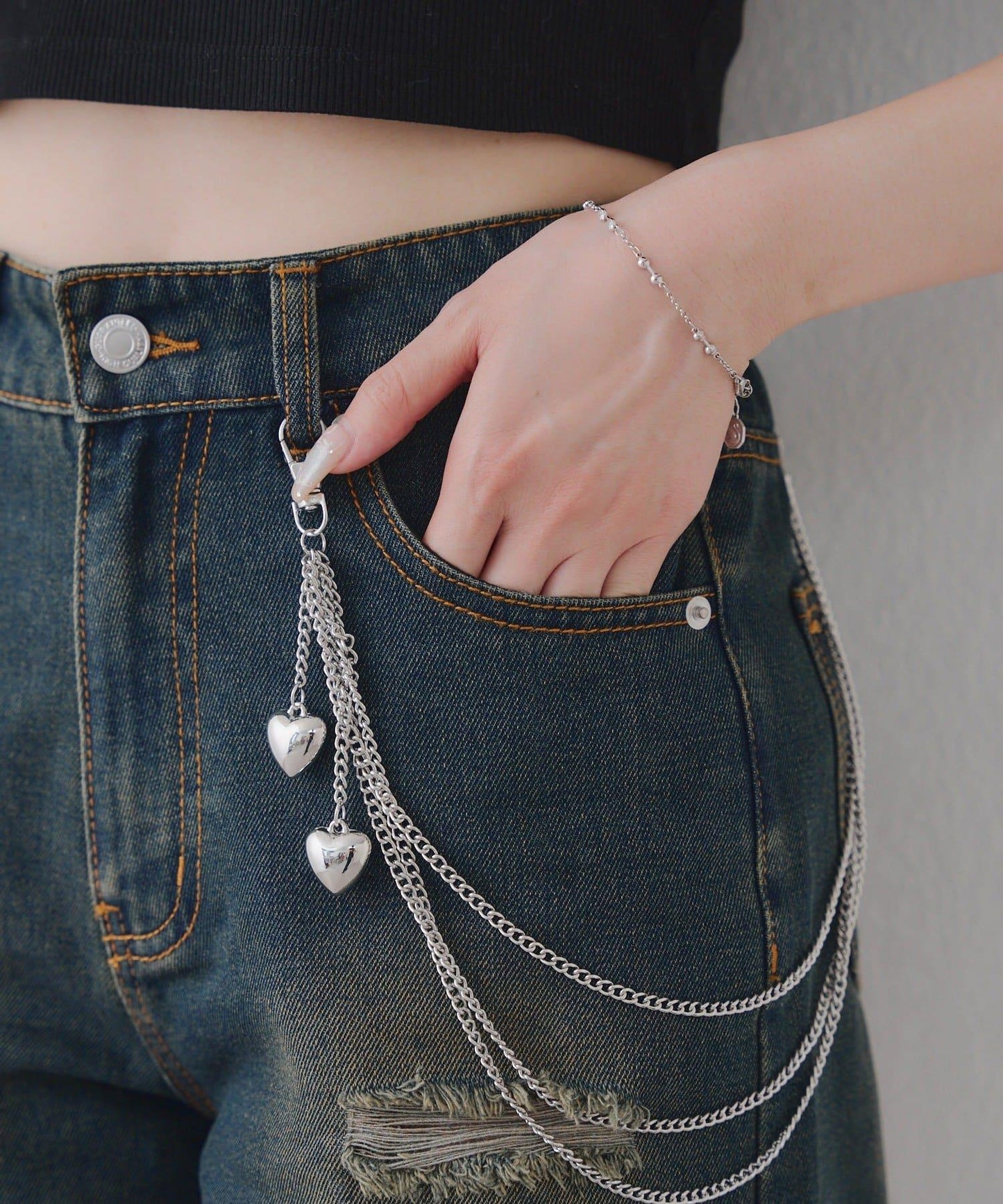 帶愛心鏈裝飾短褲