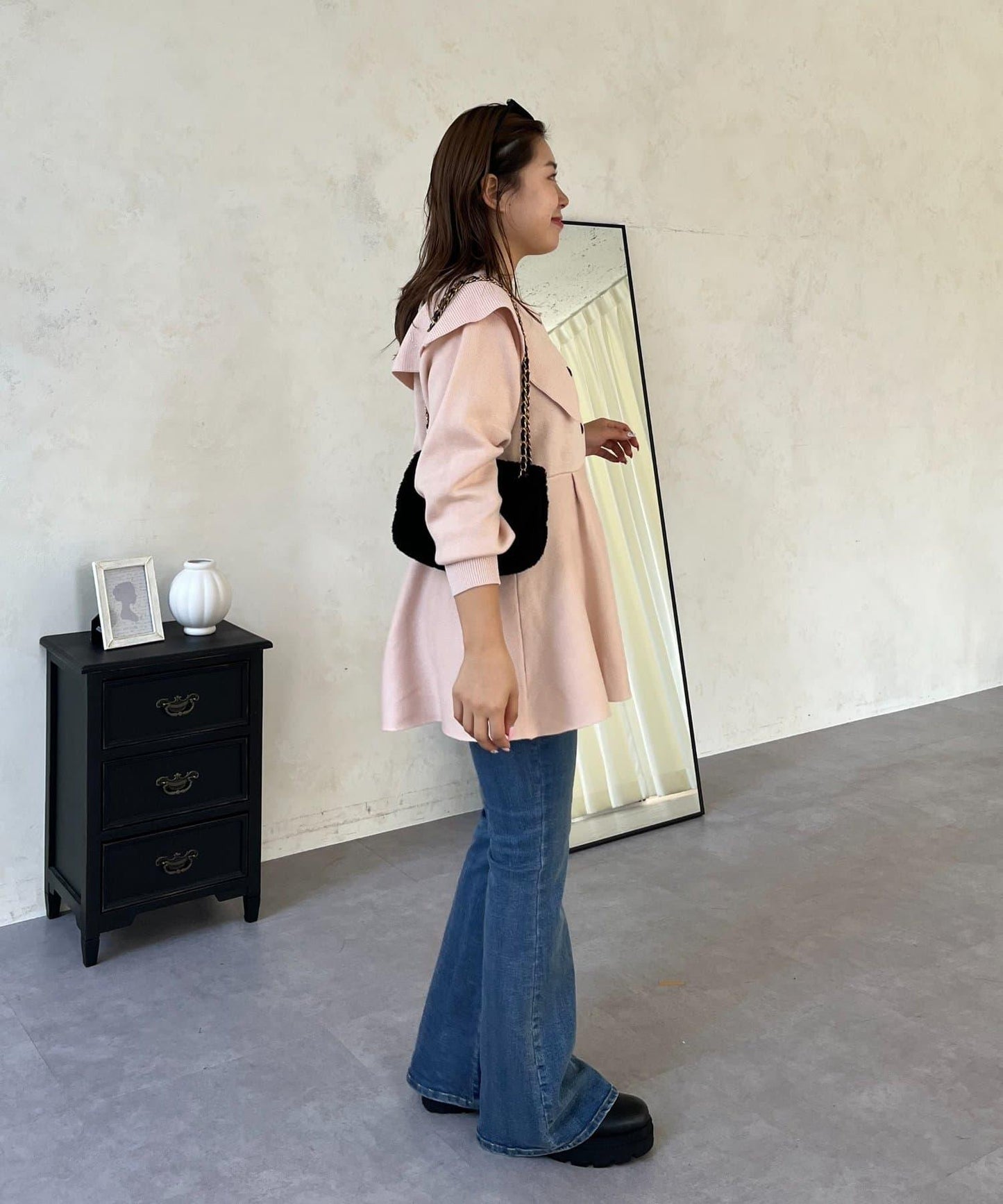 【MOMO】大翻領荷葉邊針織上衣