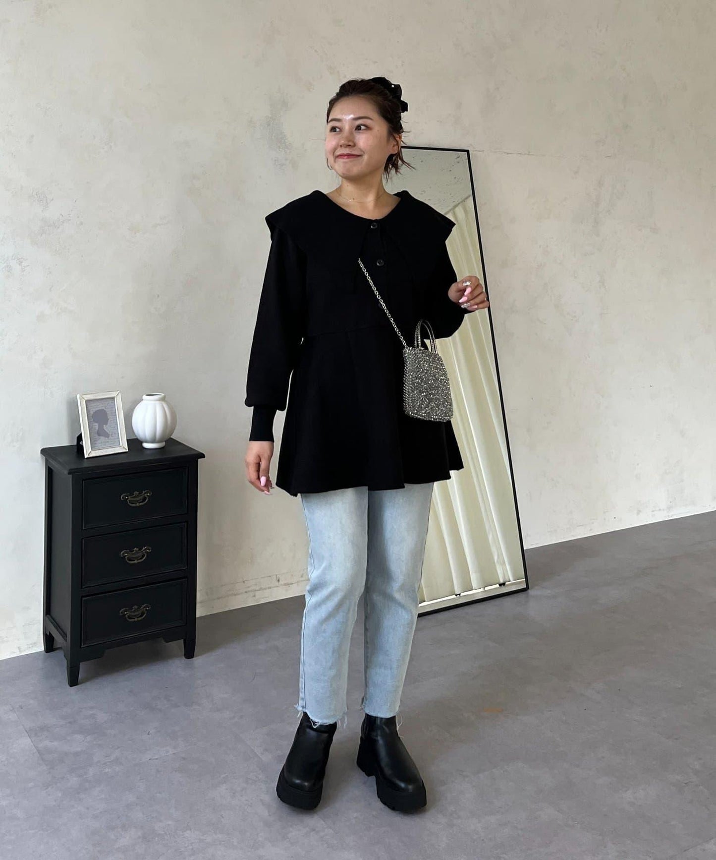 【MOMO】大翻領荷葉邊針織上衣