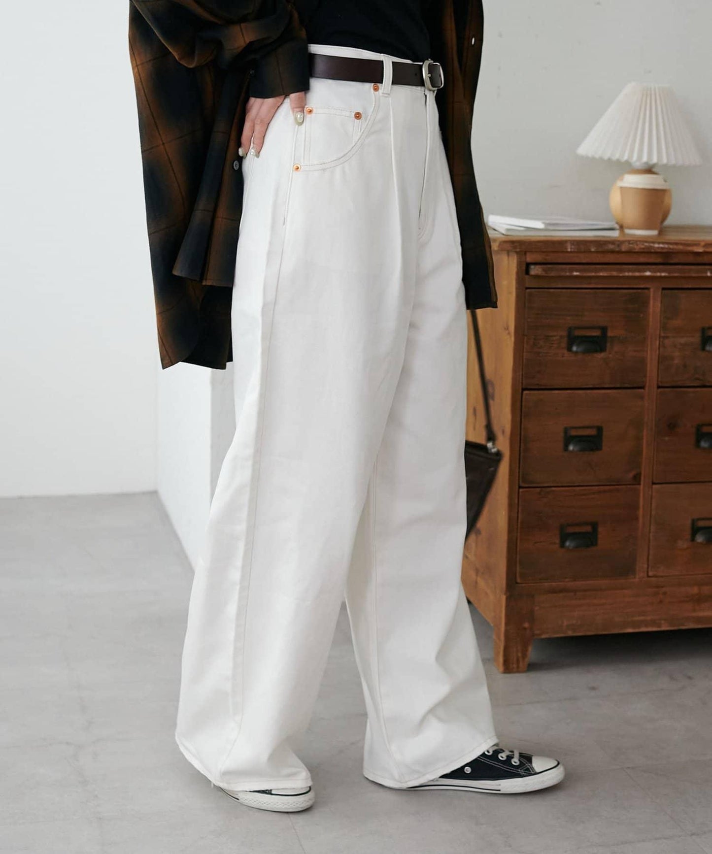 【Discoat】防潑水白色牛仔褲