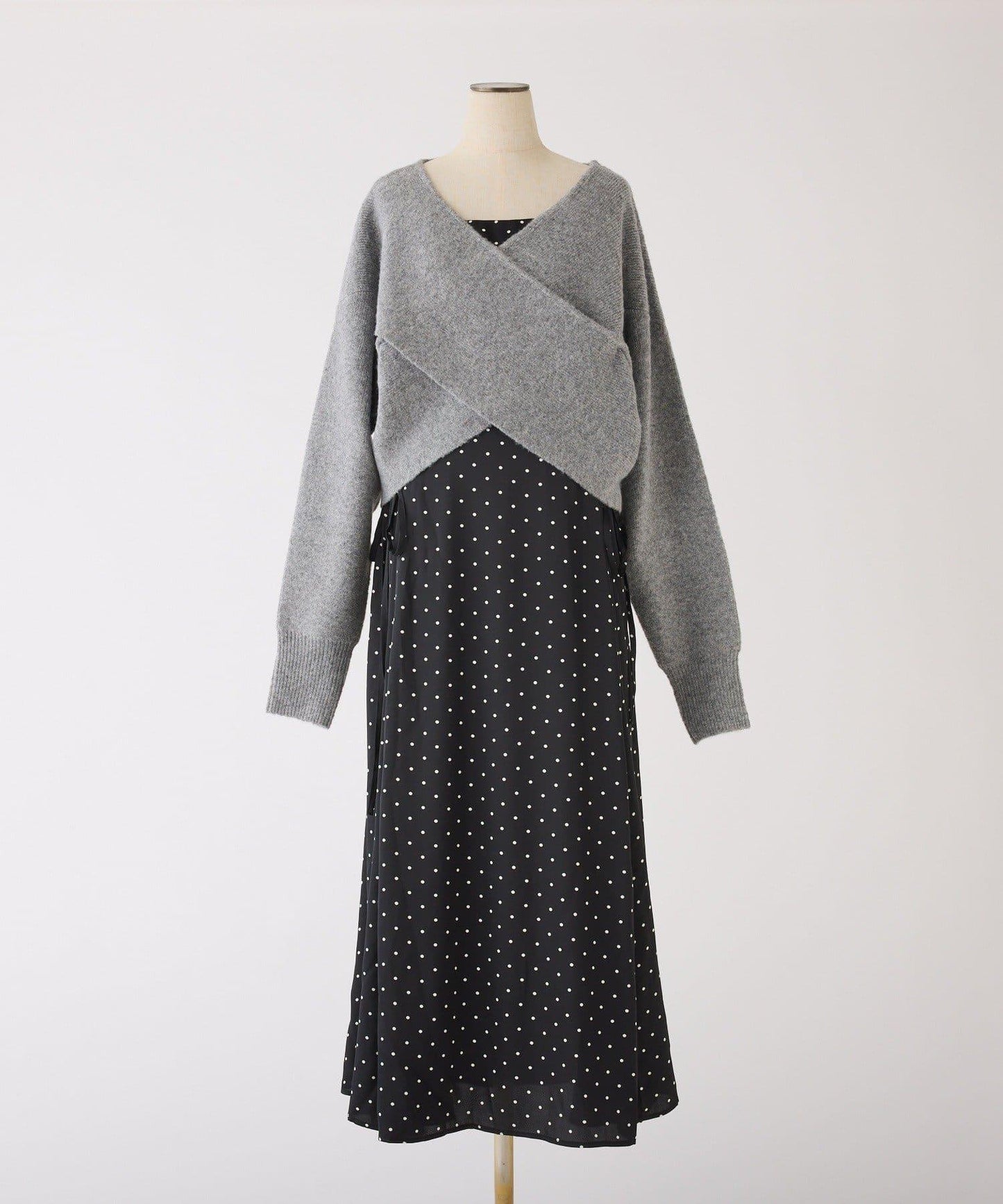 【套裝促銷商品】交叉針織&側邊繫帶吊帶連衣裙套裝