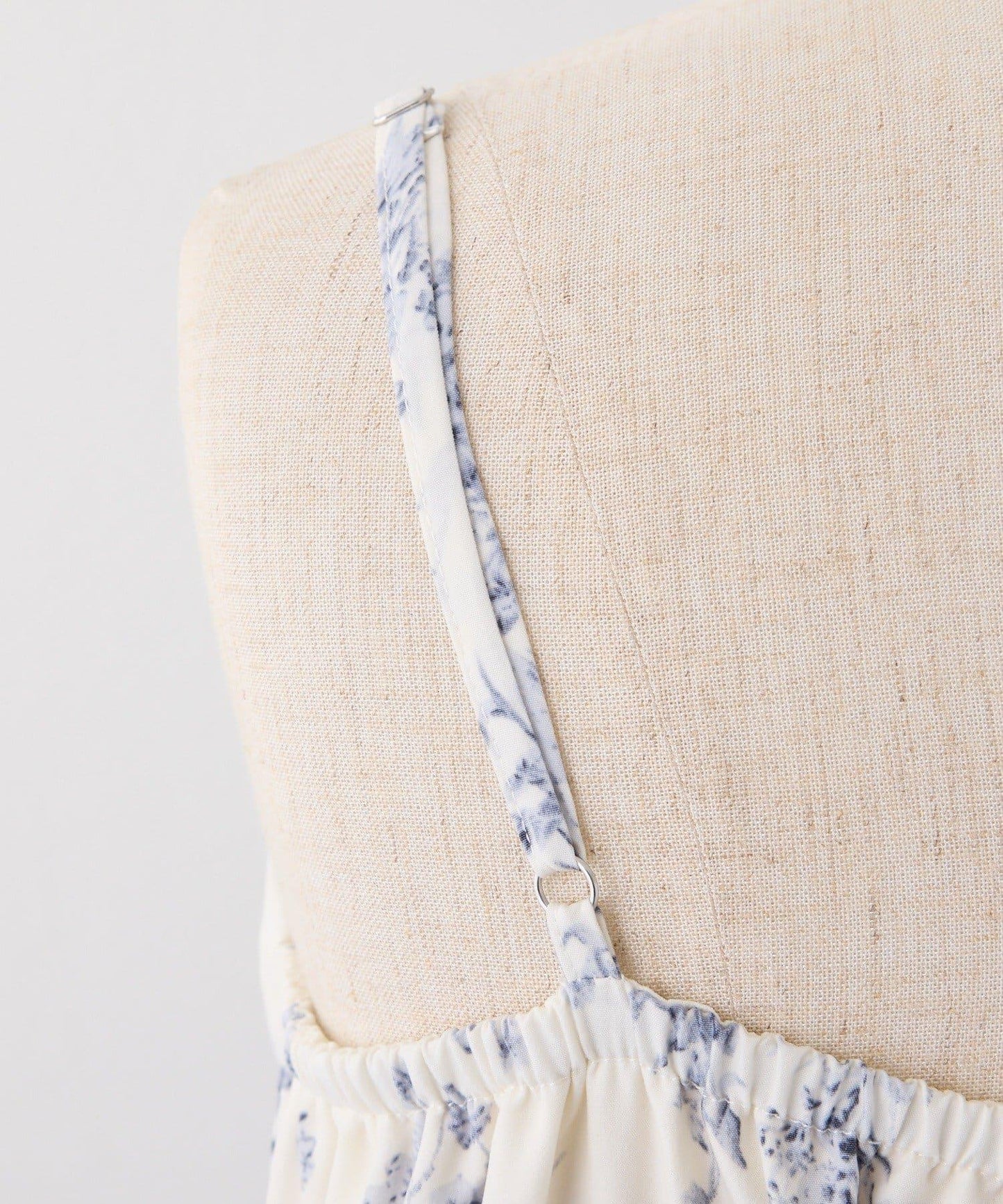 【套裝促銷商品】交叉針織&側邊繫帶吊帶連衣裙套裝