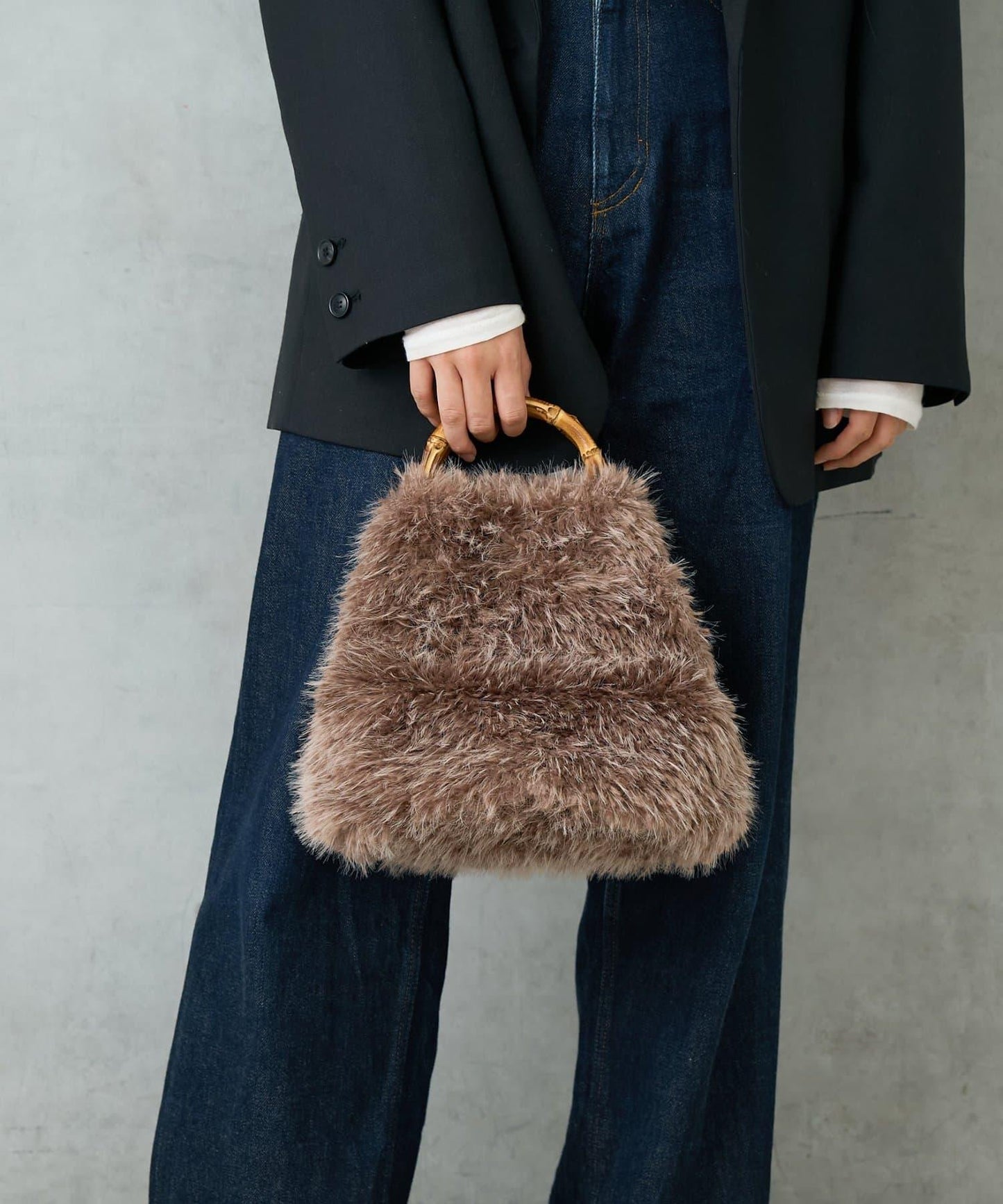 FUR BAMBOO TOTE 毛絨竹柄托特包