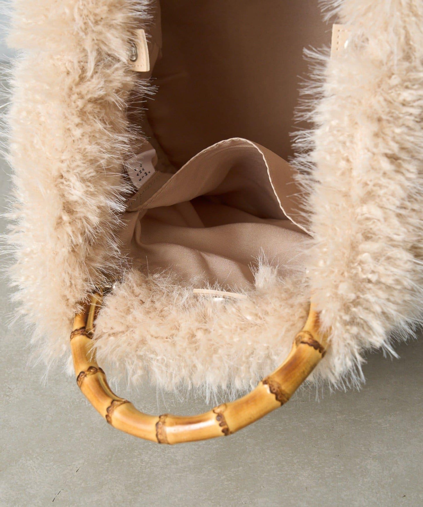 FUR BAMBOO TOTE 毛絨竹柄托特包
