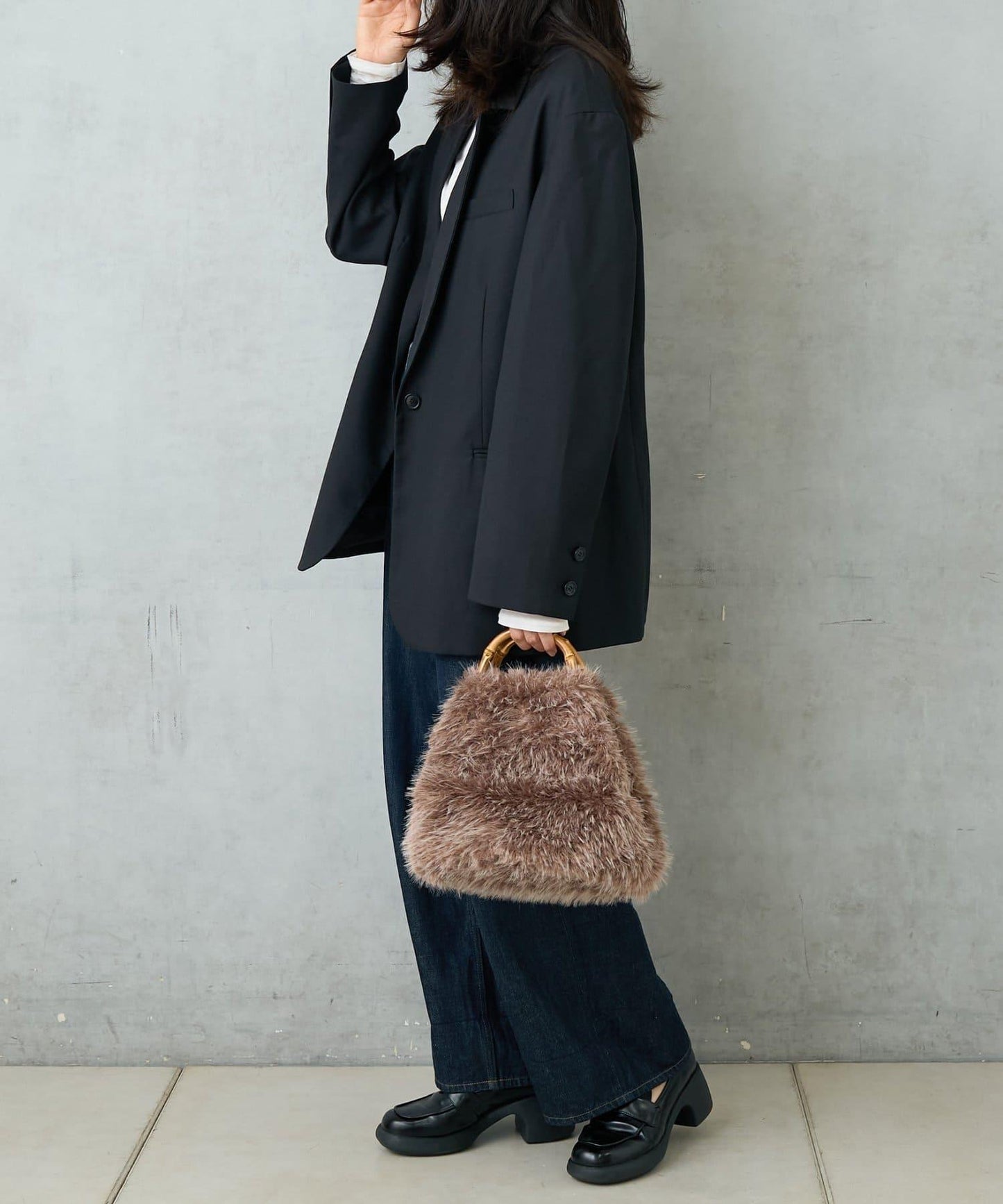 FUR BAMBOO TOTE 毛絨竹柄托特包