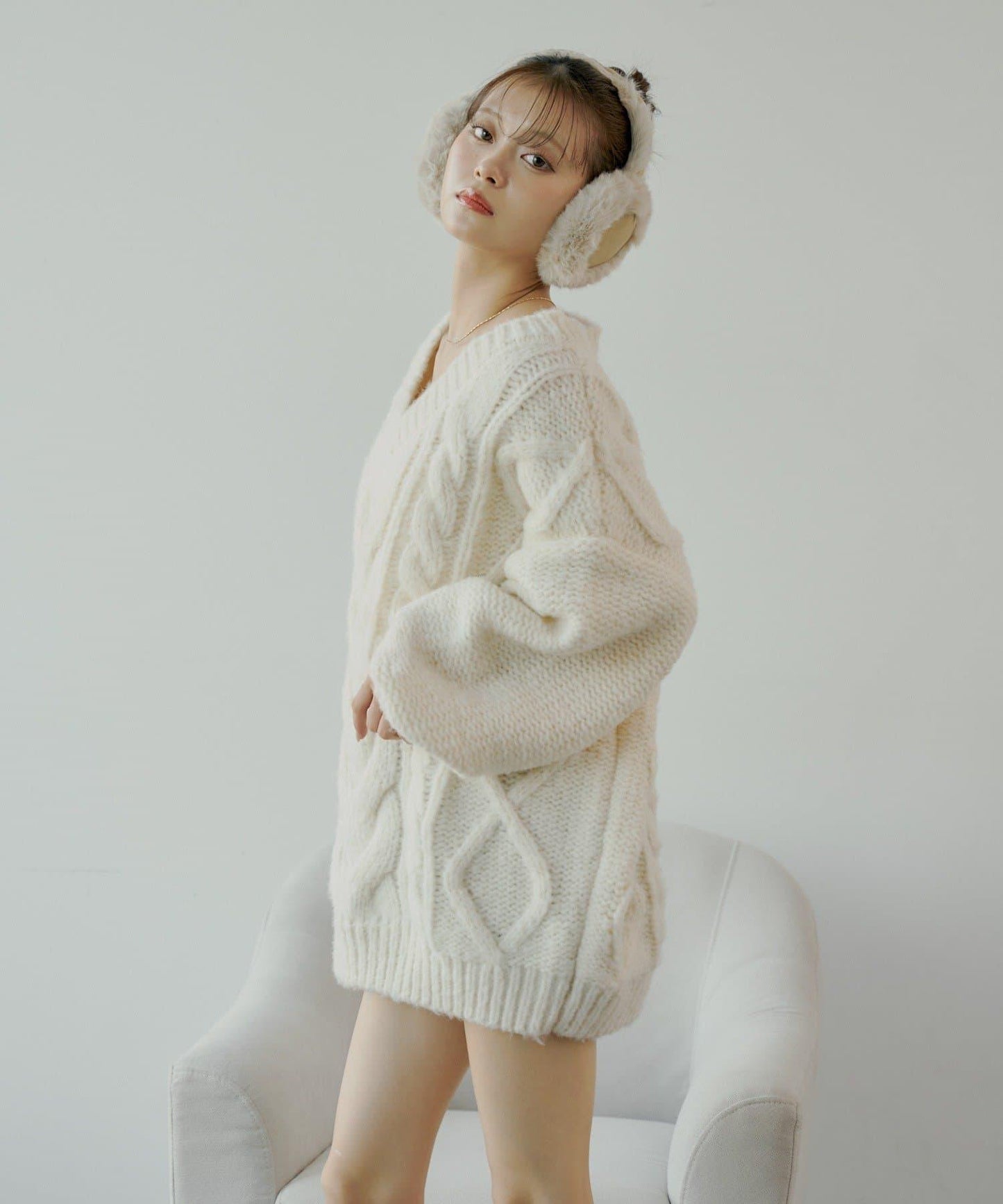 麻花V領寬鬆針織連衣裙