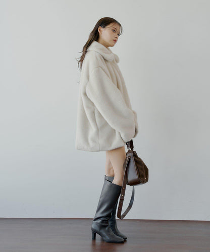 金色紐扣中長款毛絨大衣