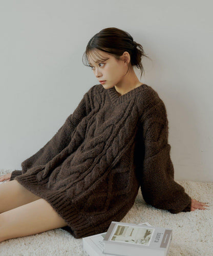 麻花V領寬鬆針織連衣裙