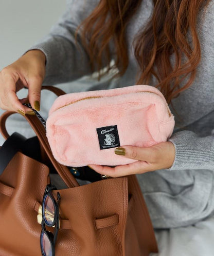 特別款絨毛方形收納包 M