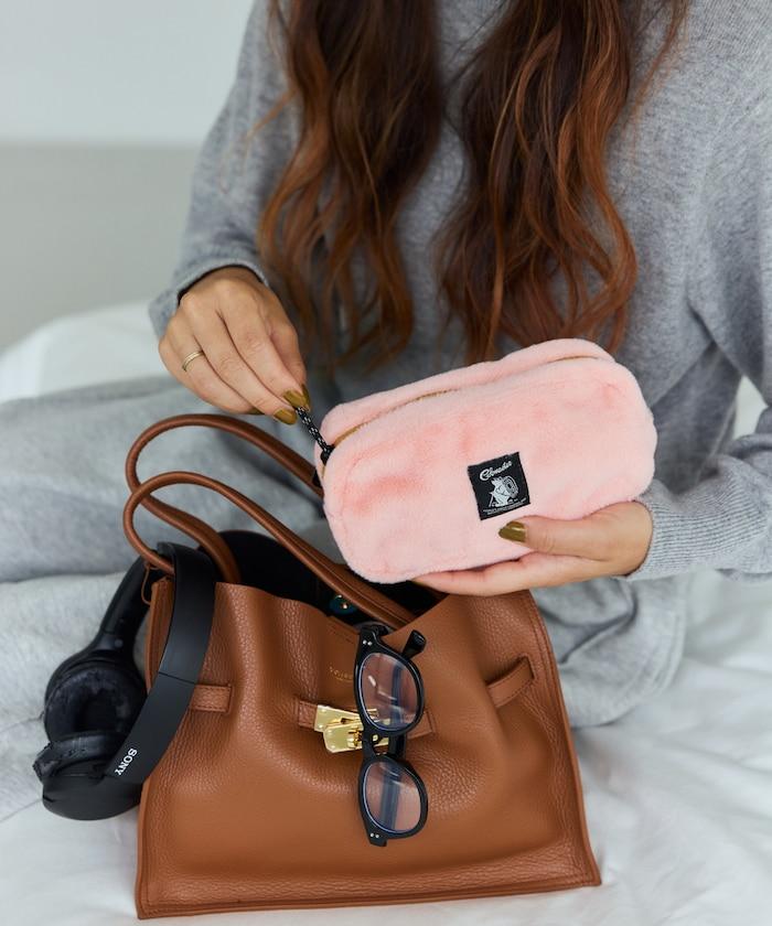 特別款絨毛方形收納包 M