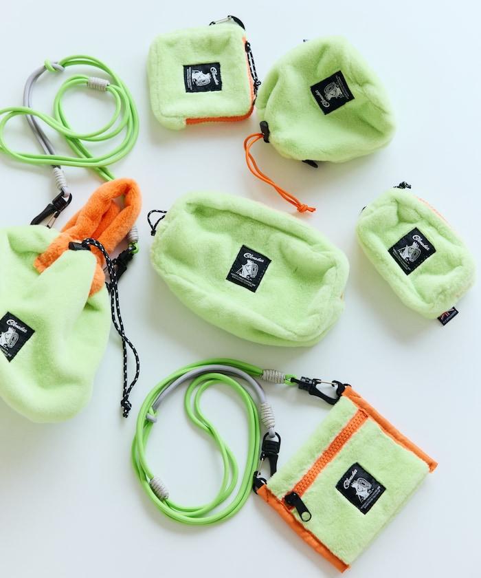 特別款絨毛方形收納包 M