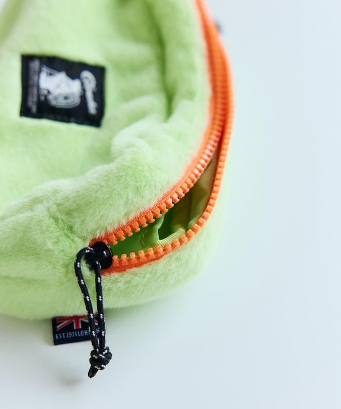 特別款絨毛方形收納包 M