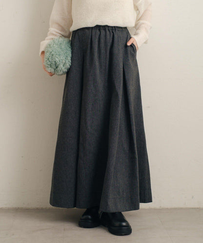 粘合斜紋呢半身裙