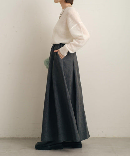 粘合斜紋呢半身裙