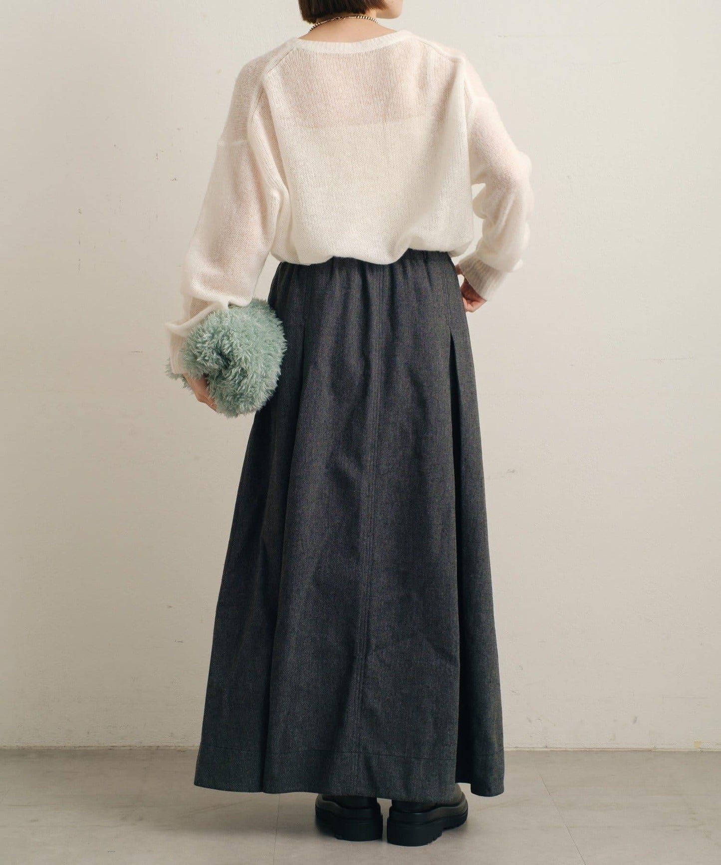 粘合斜紋呢半身裙