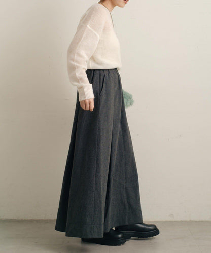 粘合斜紋呢半身裙