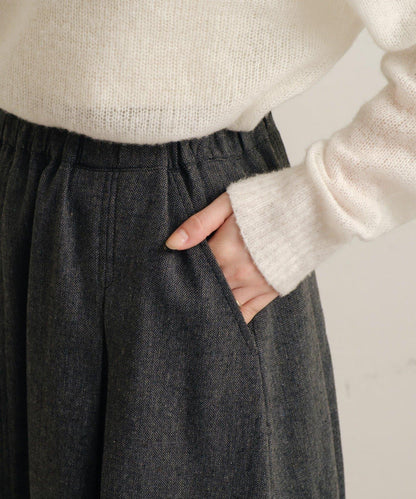 粘合斜紋呢半身裙