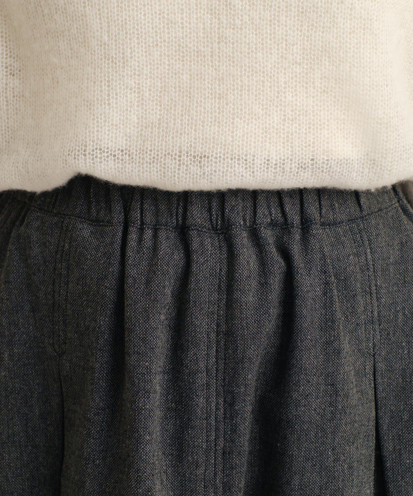 粘合斜紋呢半身裙