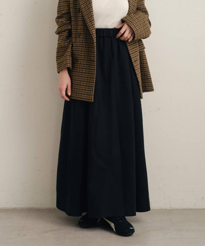 粘合斜紋呢半身裙