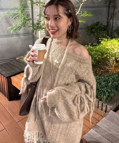 【あやっち(@_acoba_)企畫】麻花編織蝴蝶結流蘇一字肩針織衫