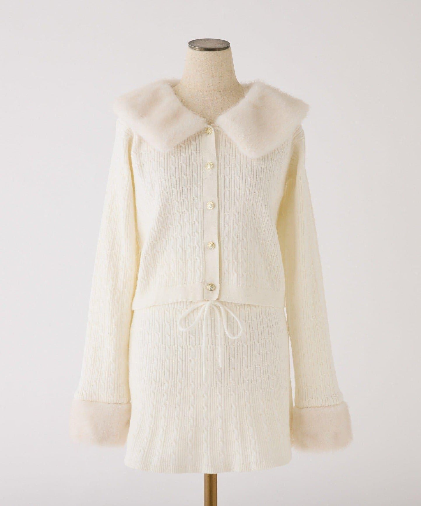 【Nono企畫】毛絨翻領麻花針織套裝