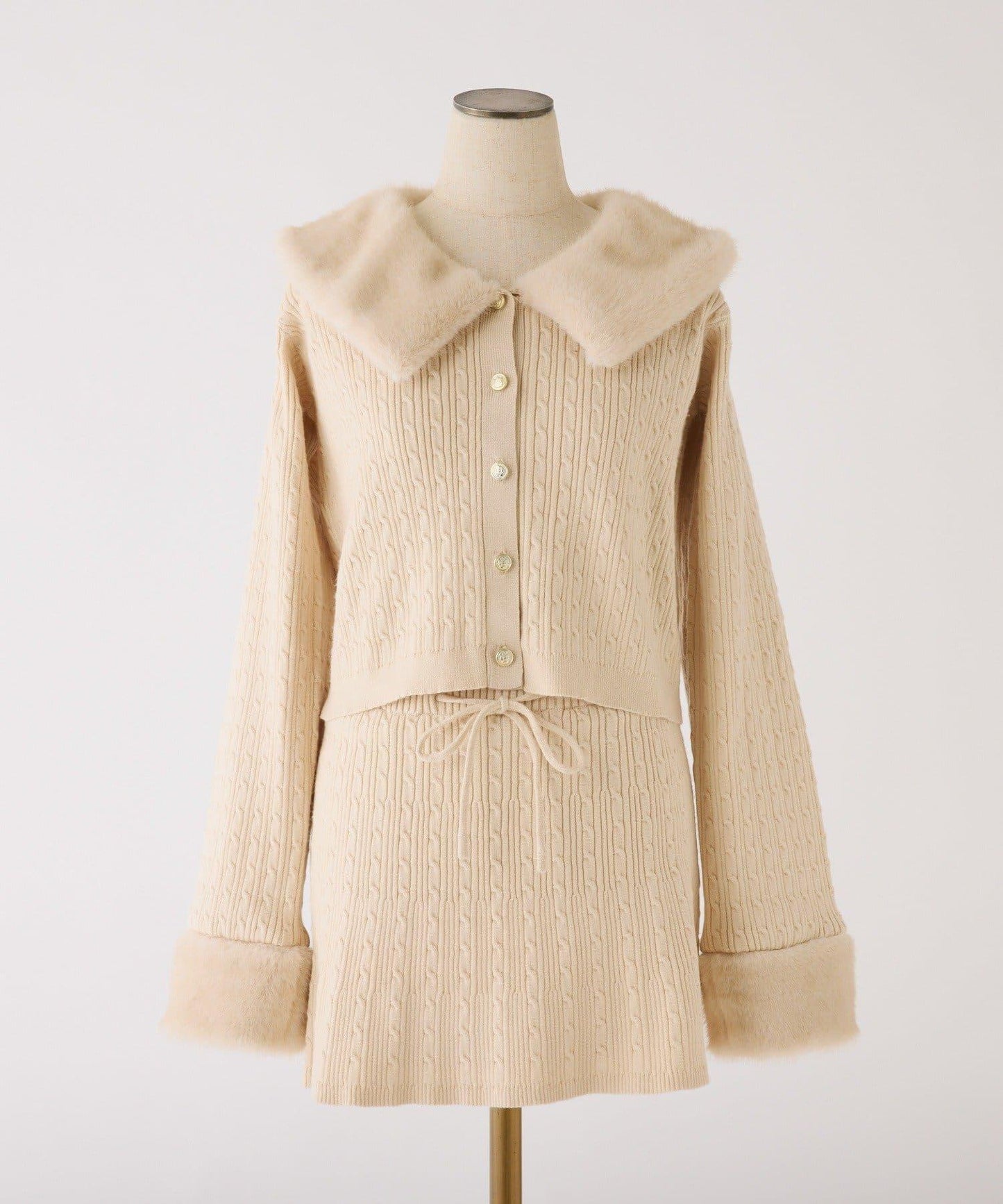 【Nono企畫】毛絨翻領麻花針織套裝