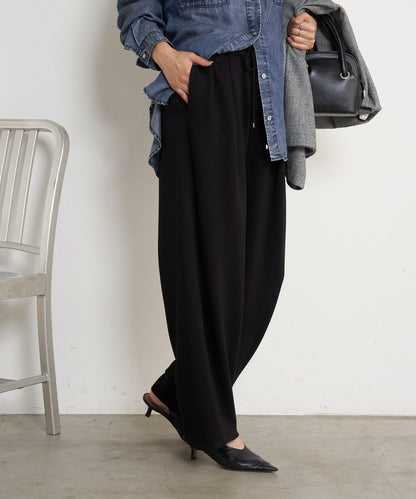 曲線剪裁束身褲