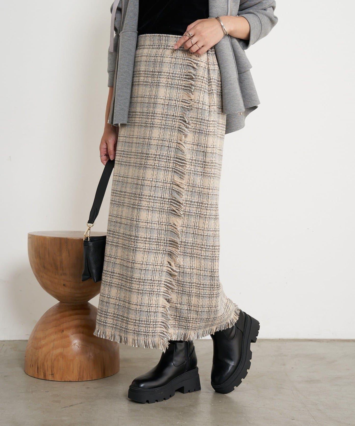 格紋流蘇修身半身裙