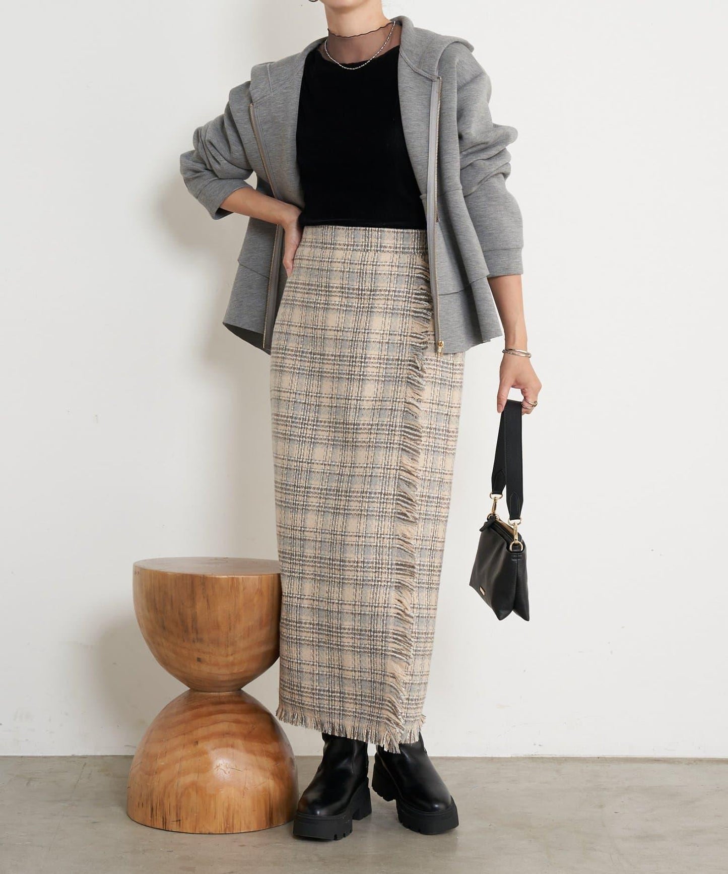 格紋流蘇修身半身裙