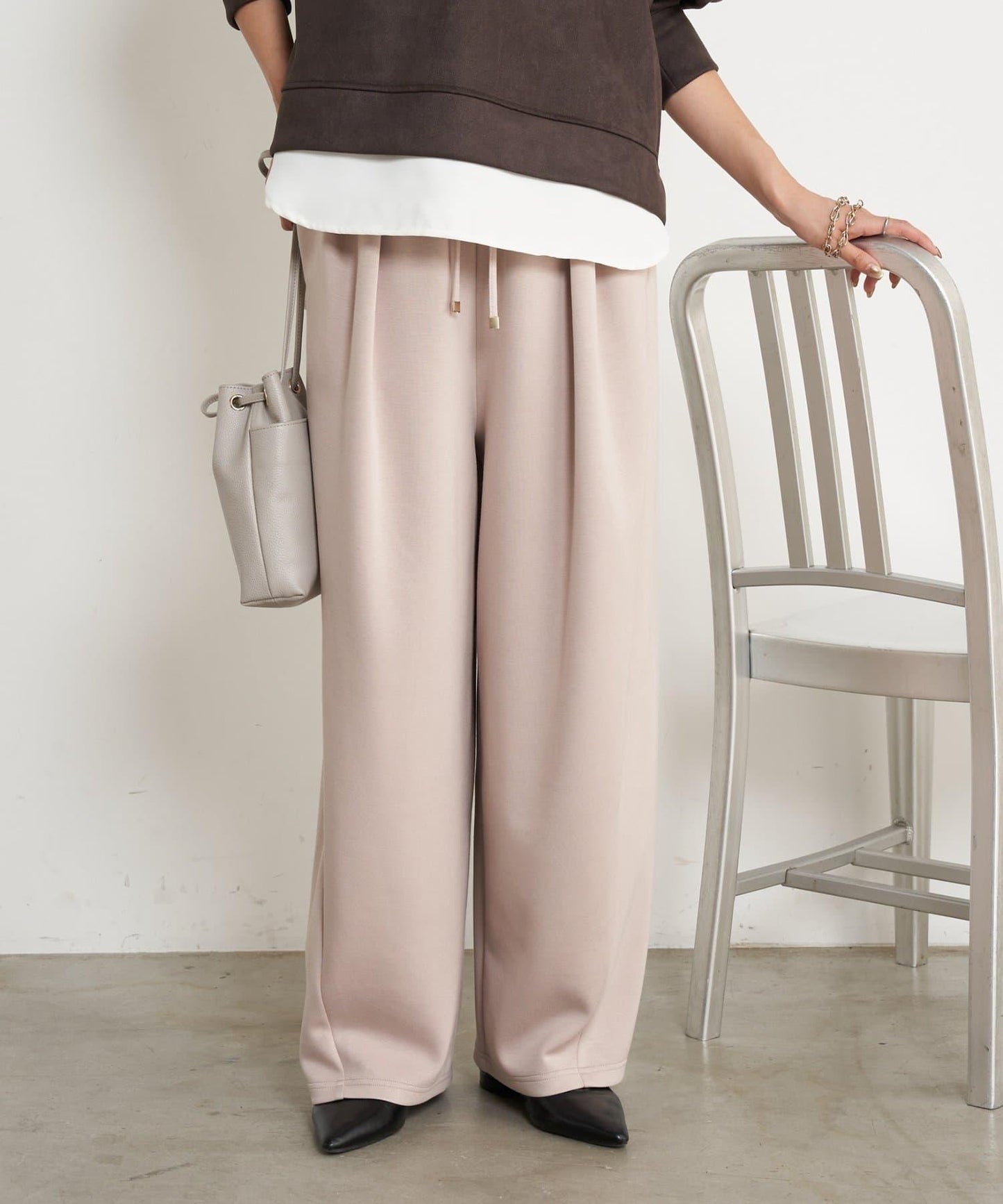 曲線剪裁束身褲