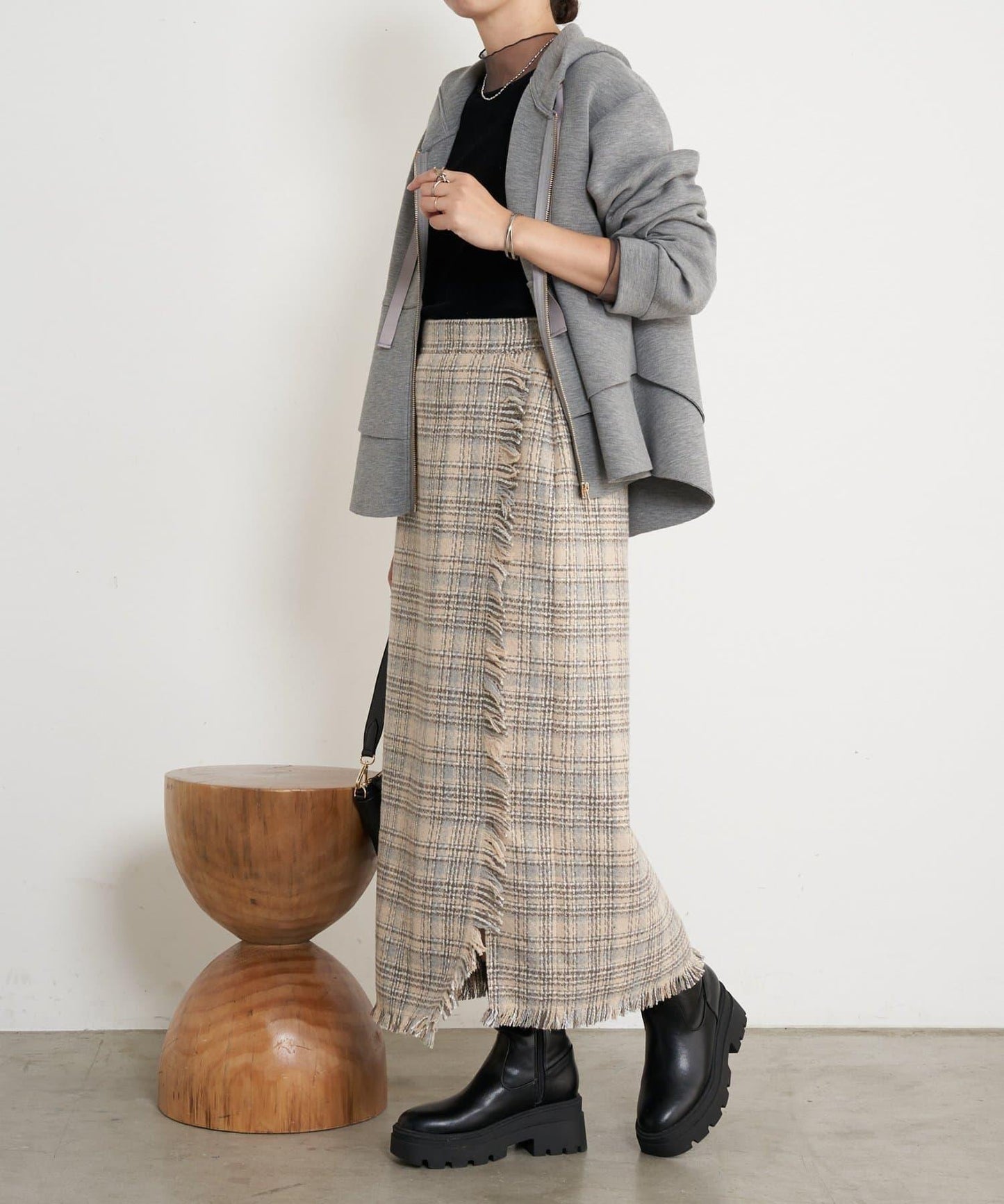 格紋流蘇修身半身裙